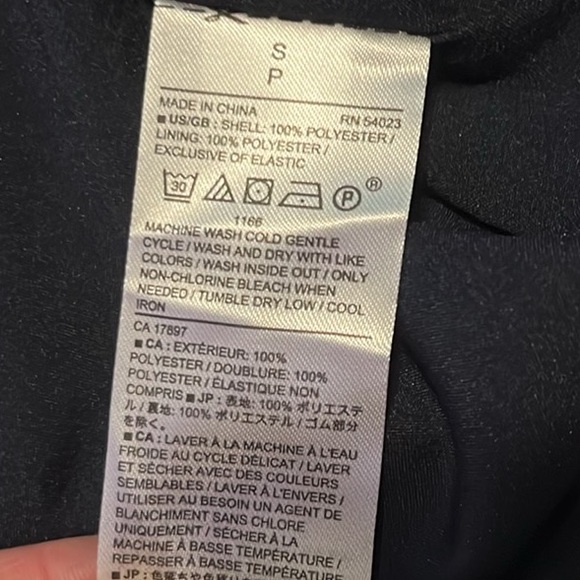 Banana Republic Blue Pink Ruffled Sleeveless Blouse - Picture 12 of 13